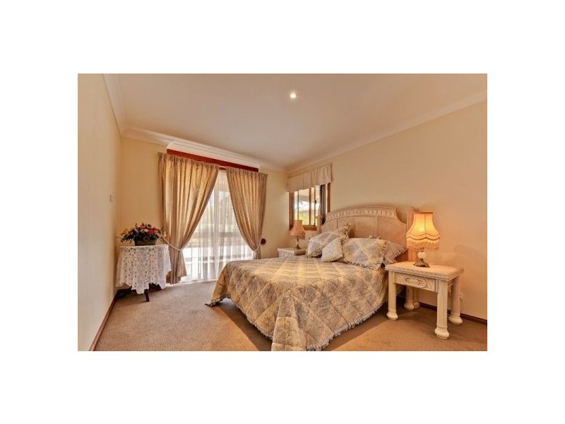 30 Holyrood Rd, Maudsland QLD 4210