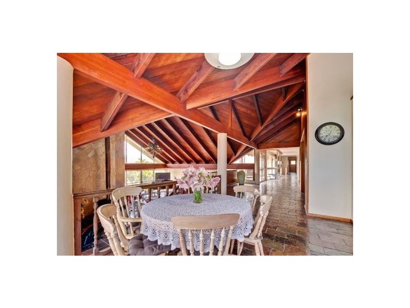 30 Holyrood Rd, Maudsland QLD 4210