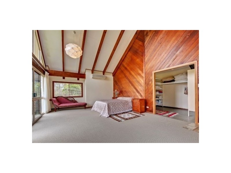 30 Holyrood Rd, Maudsland QLD 4210