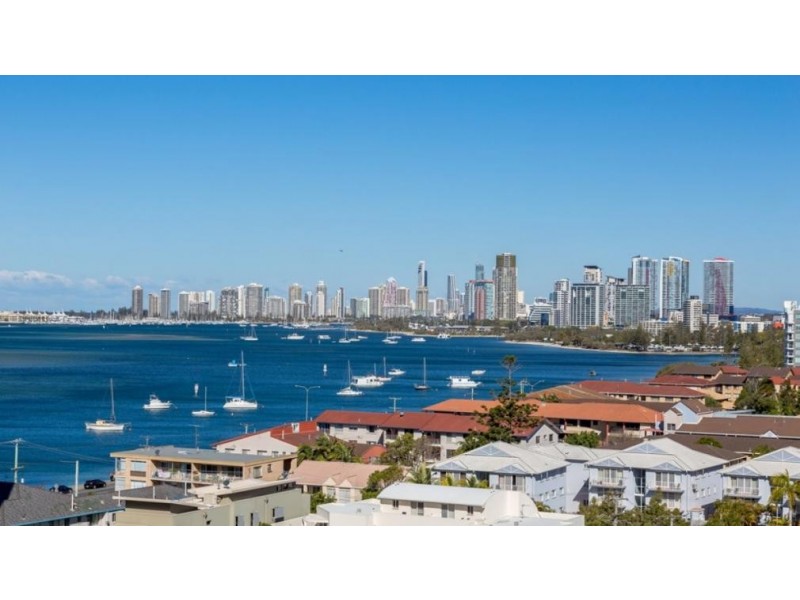 Cnr Imperial parade, Labrador QLD 4215