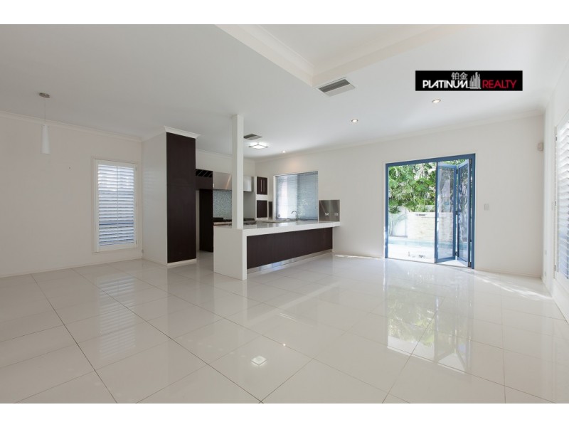 Mermaid Beach QLD 4218