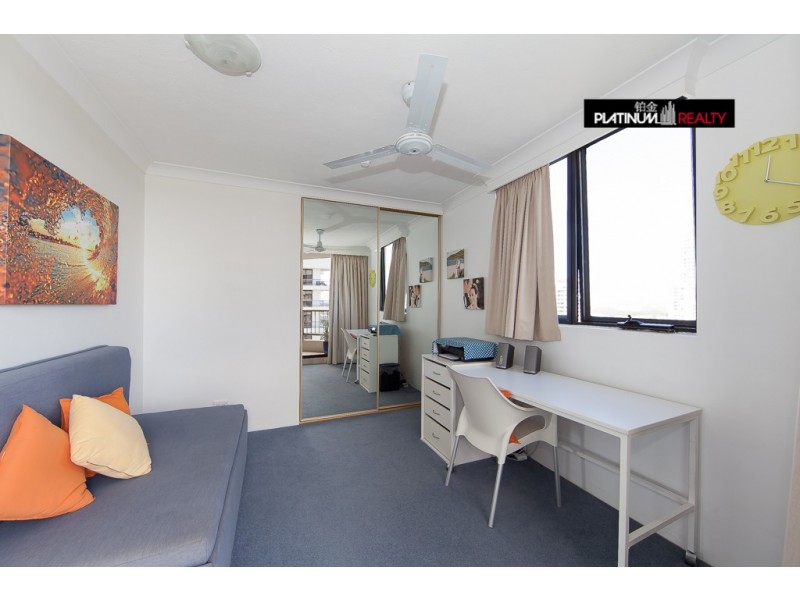 @19 Aubrey Street, Surfers Paradise QLD 4217