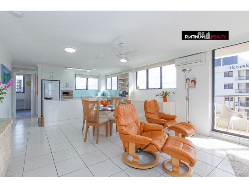 @19 Aubrey Street, Surfers Paradise QLD 4217