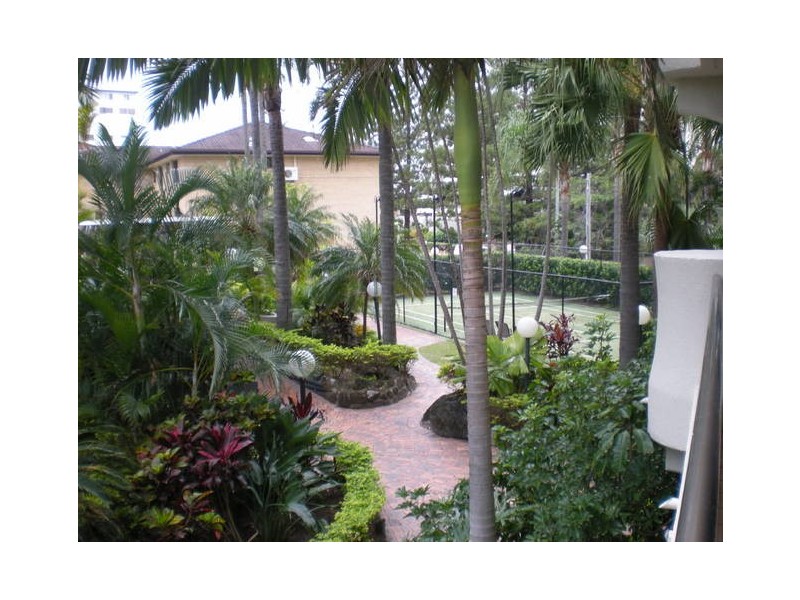 @19 Aubrey Street, Surfers Paradise QLD 4217