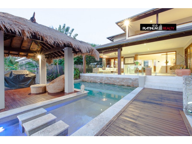 Broadbeach Waters QLD 4218