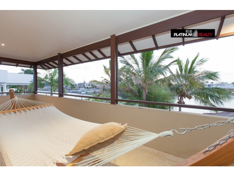 Broadbeach Waters QLD 4218