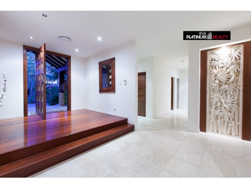 Broadbeach Waters QLD 4218