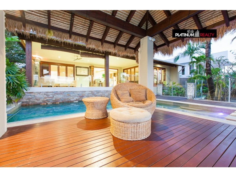 Broadbeach Waters QLD 4218