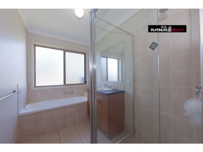 13 Billinghurst Crescent, Upper Coomera QLD 4209