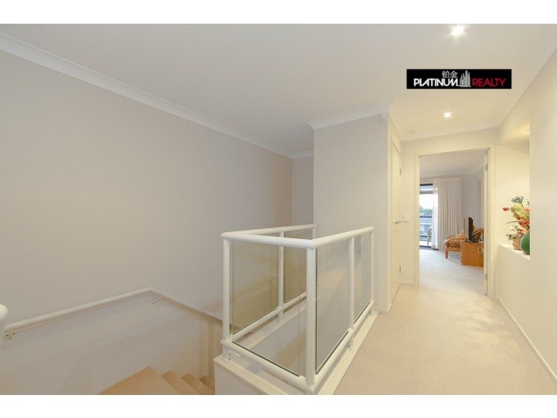 Broadbeach Waters QLD 4218