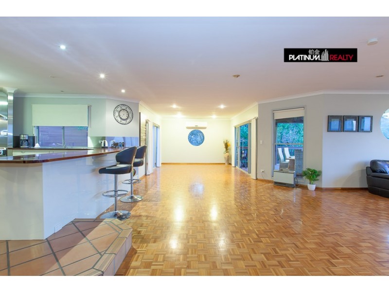 36 Lucy Drive, Edens Landing QLD 4207