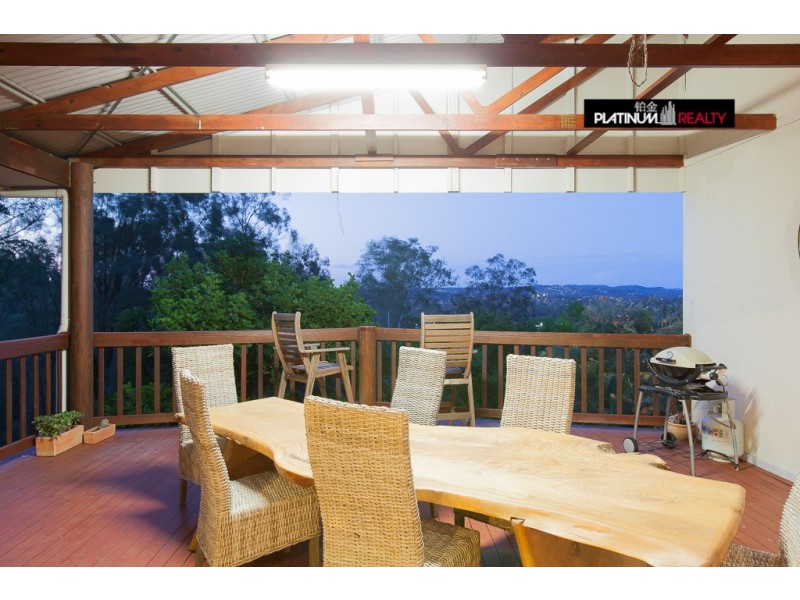 36 Lucy Drive, Edens Landing QLD 4207