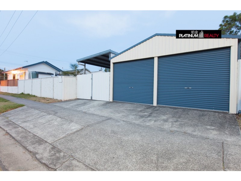 Labrador QLD 4215