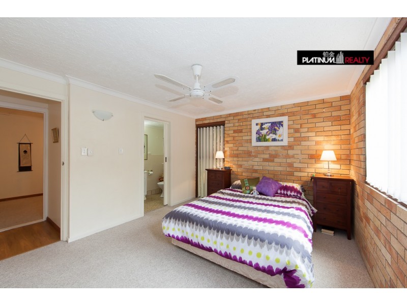 8/55 Duet Drive, Mermaid Waters QLD 4218