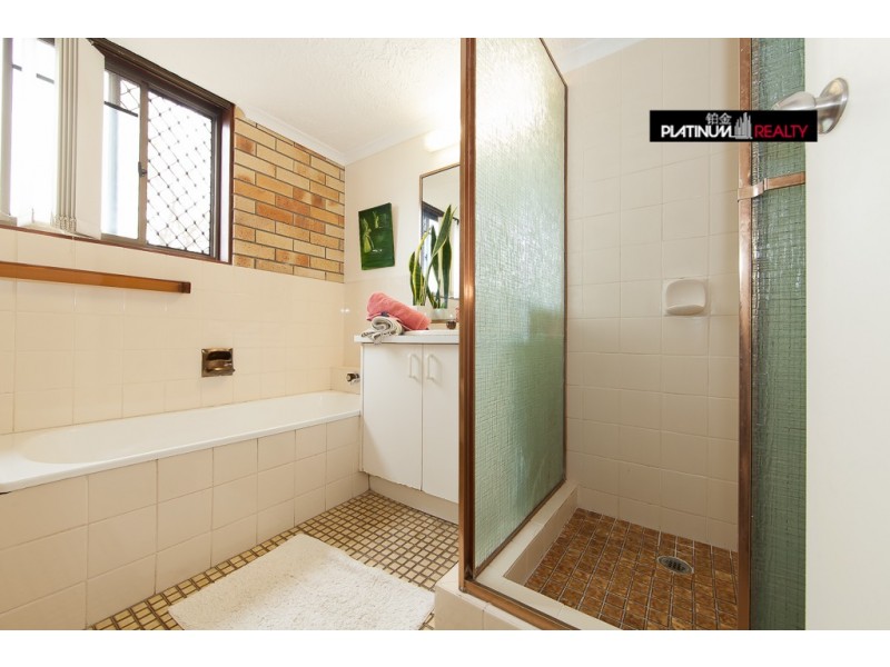 8/55 Duet Drive, Mermaid Waters QLD 4218