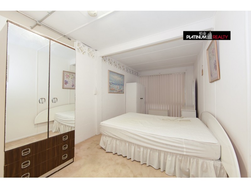 2/35 Tarcoola Crescent, Chevron Island QLD 4217