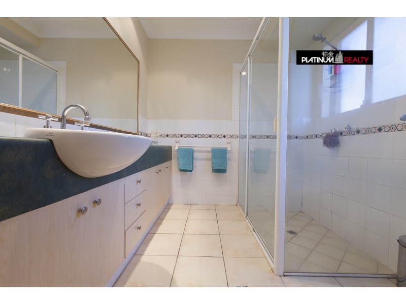 16 Ferngrove Avenue, Upper Coomera QLD 4209