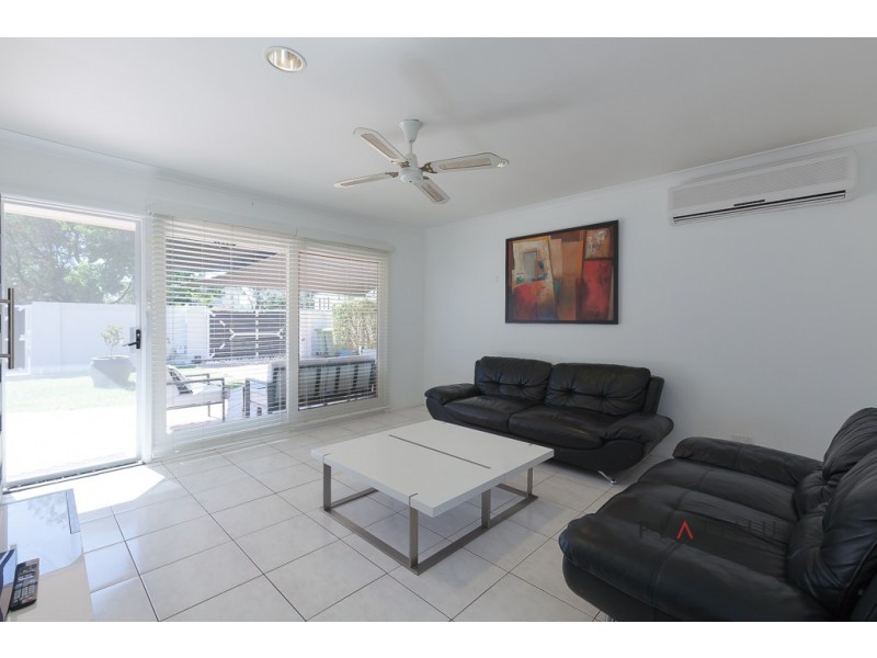 72 Monaco Street, Broadbeach Waters QLD 4218