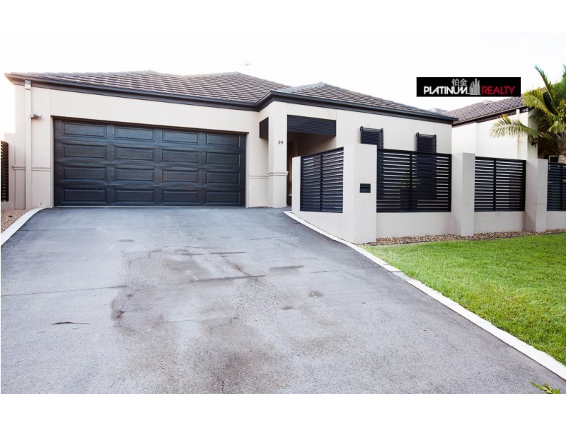 39 North Shore Avenue, Varsity Lakes QLD 4227