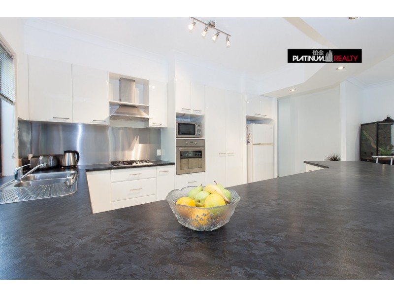 39 North Shore Avenue, Varsity Lakes QLD 4227