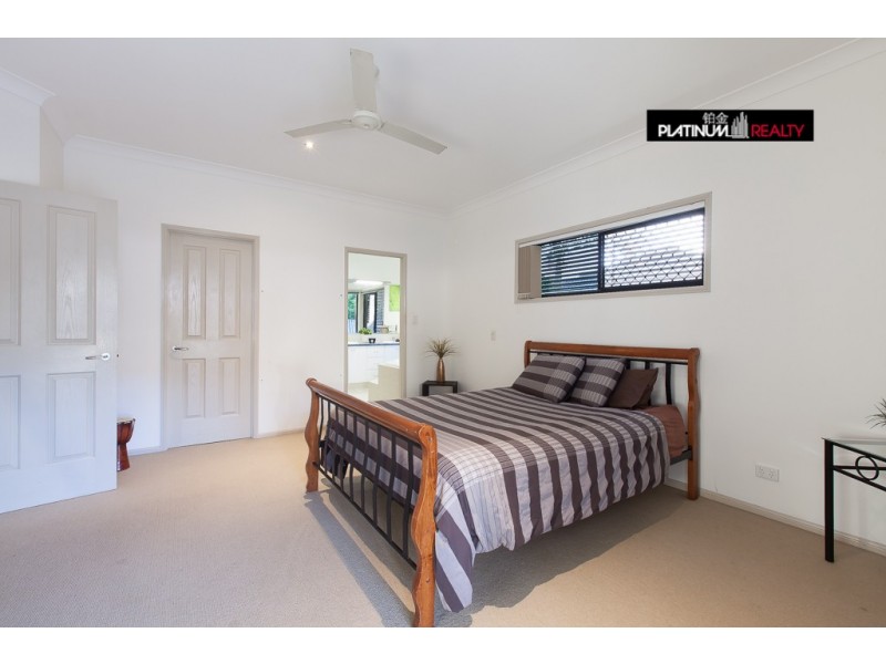 39 North Shore Avenue, Varsity Lakes QLD 4227