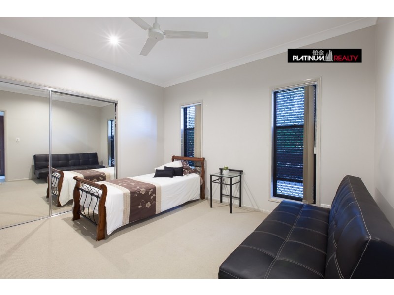 39 North Shore Avenue, Varsity Lakes QLD 4227