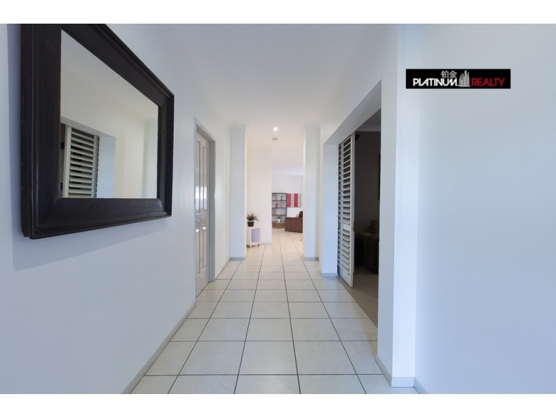 39 North Shore Avenue, Varsity Lakes QLD 4227