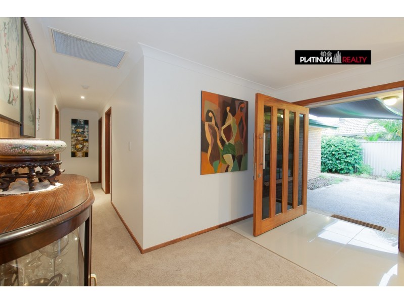 146 Rio Vista Boulevard, Broadbeach Waters QLD 4218