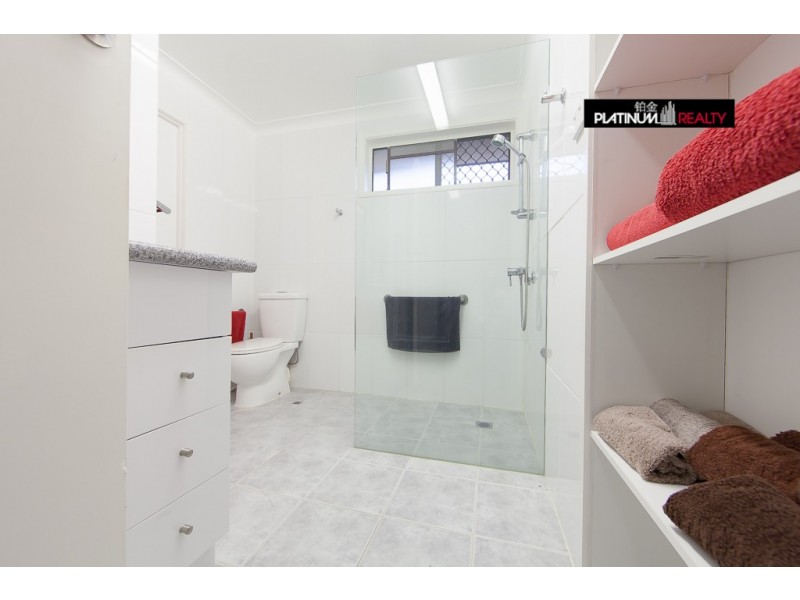 146 Rio Vista Boulevard, Broadbeach Waters QLD 4218