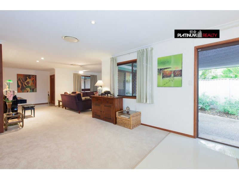 146 Rio Vista Boulevard, Broadbeach Waters QLD 4218