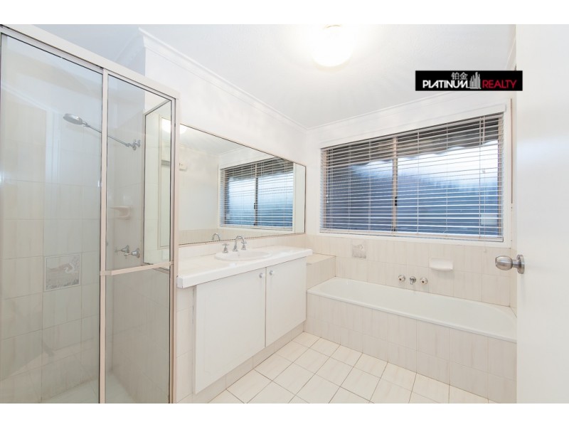 25 Cheltenham Drive, Robina QLD 4226