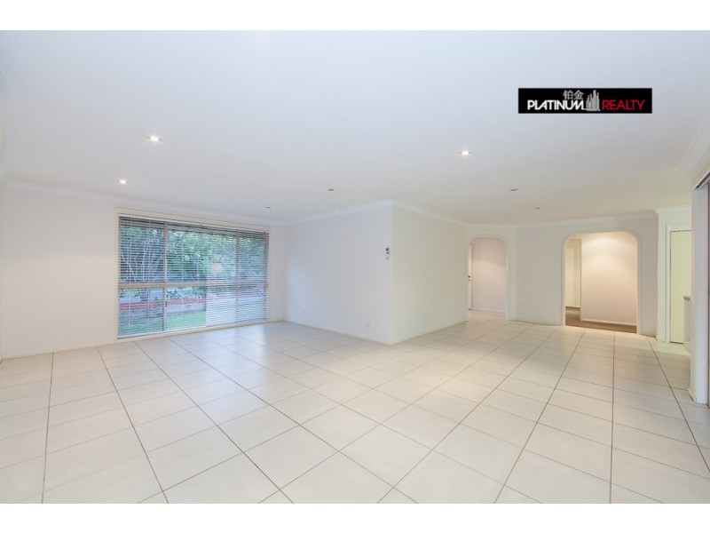 25 Cheltenham Drive, Robina QLD 4226