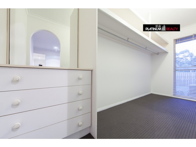 25 Cheltenham Drive, Robina QLD 4226