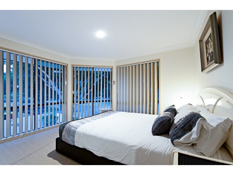 34 Bermuda Street, Broadbeach Waters QLD 4218