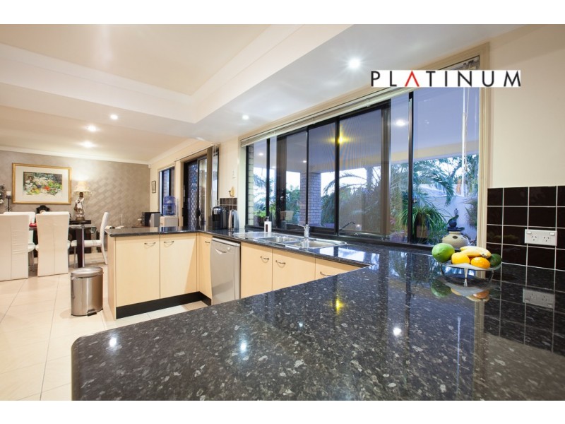 34 Bermuda Street, Broadbeach Waters QLD 4218