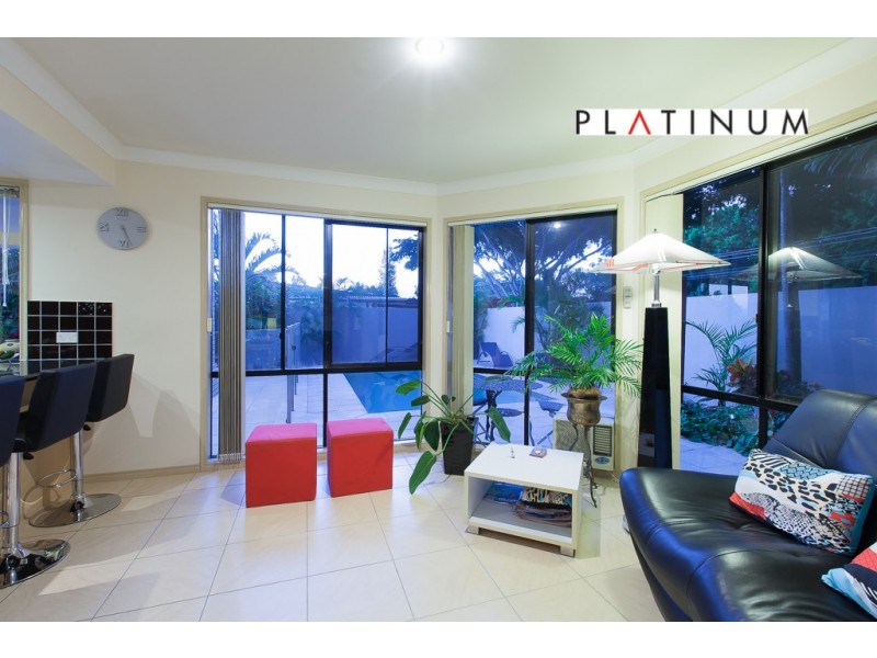 34 Bermuda Street, Broadbeach Waters QLD 4218