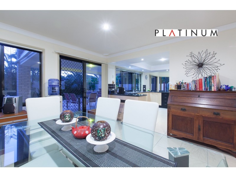 34 Bermuda Street, Broadbeach Waters QLD 4218