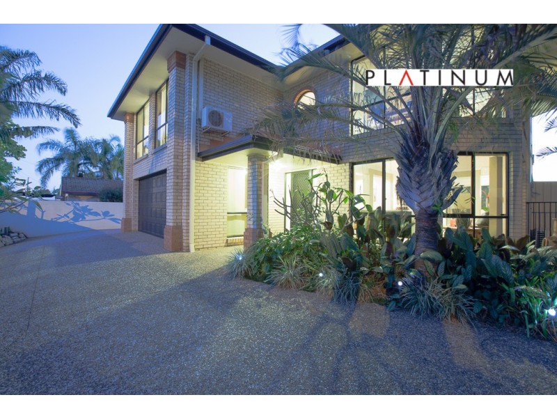 34 Bermuda Street, Broadbeach Waters QLD 4218
