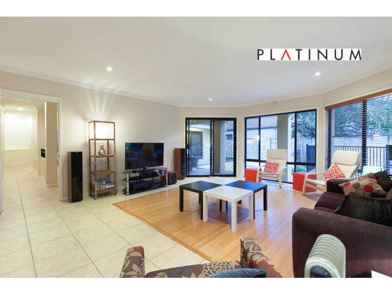 18 Dallow Crescent, Monterey Keys QLD 4212