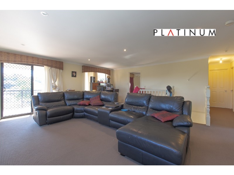 1 Buffalo Crescent, Pacific Pines QLD 4211