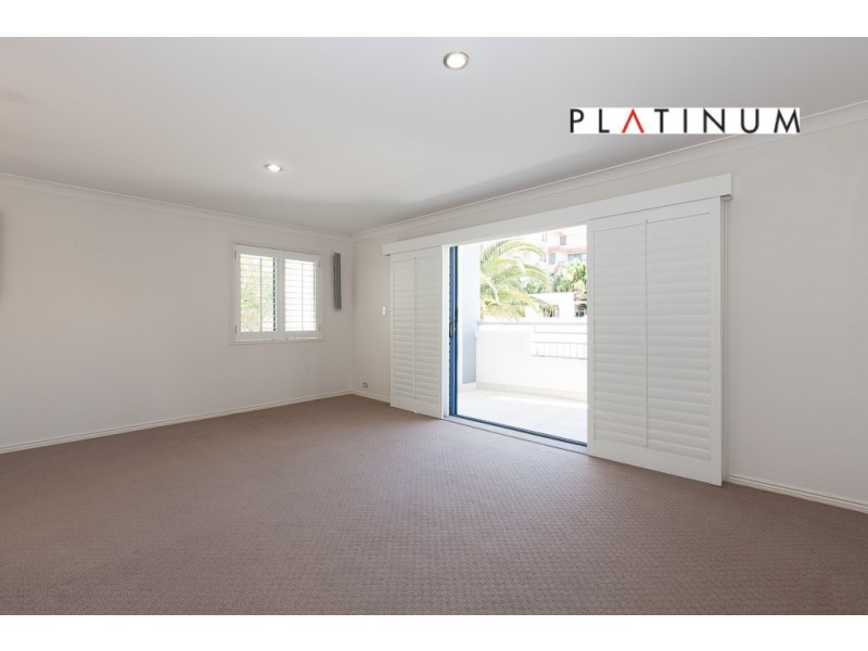 96 Albatross Avenue, Mermaid Beach QLD 4218