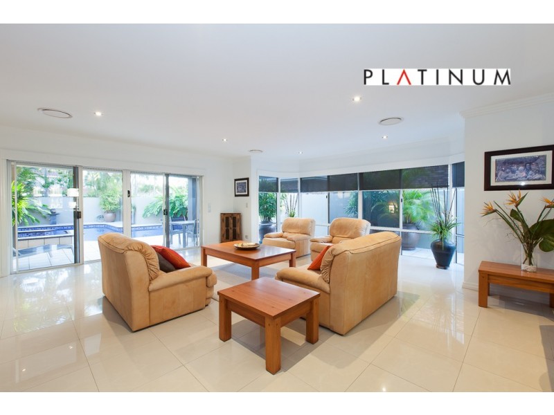 Paradise Waters QLD 4217