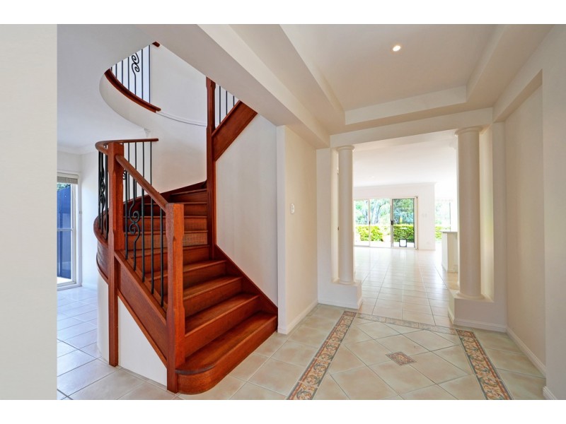 Hope Island QLD 4212