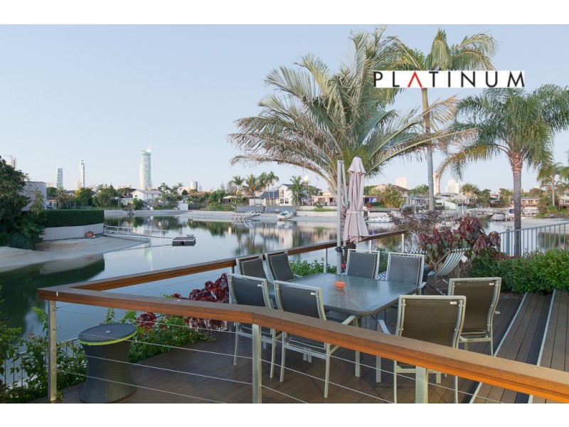 13 Alvarado Court, Broadbeach Waters QLD 4218