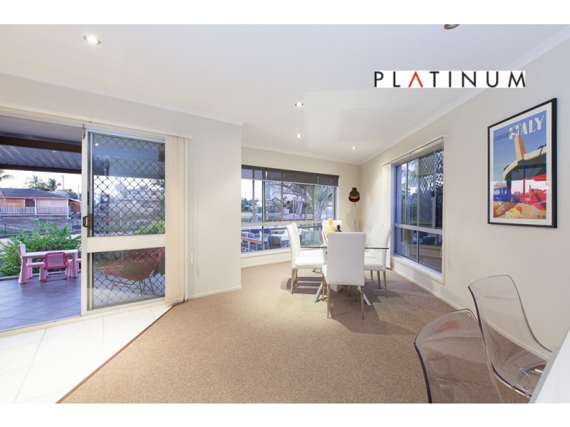 13 Alvarado Court, Broadbeach Waters QLD 4218
