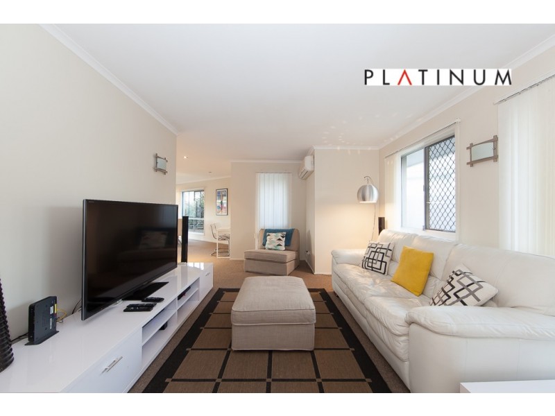 13 Alvarado Court, Broadbeach Waters QLD 4218