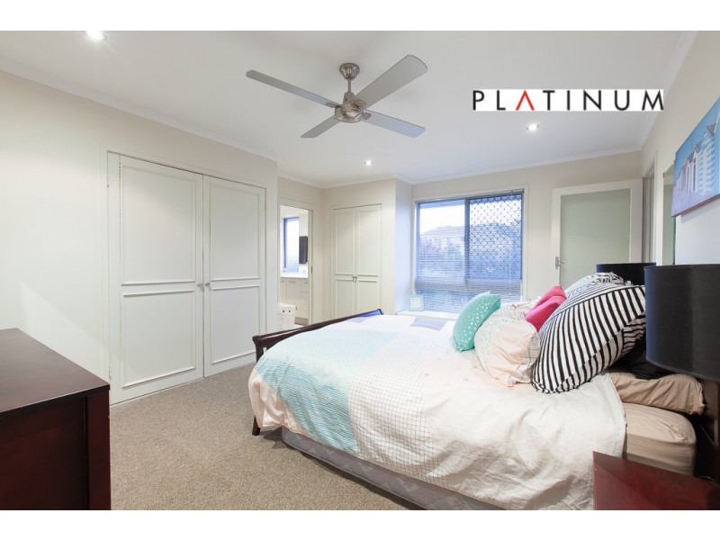 13 Alvarado Court, Broadbeach Waters QLD 4218