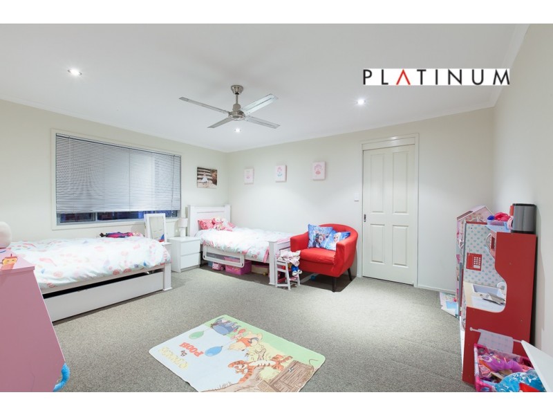 13 Alvarado Court, Broadbeach Waters QLD 4218