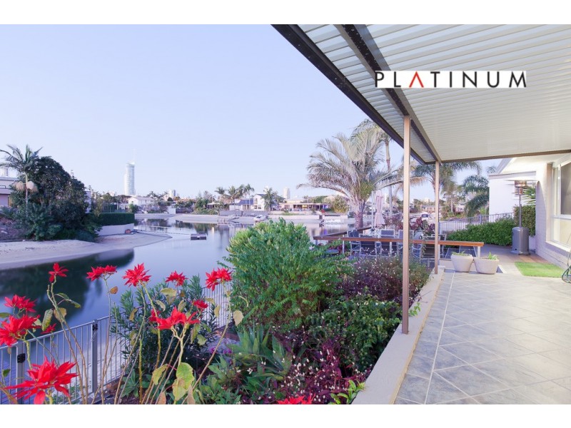 13 Alvarado Court, Broadbeach Waters QLD 4218