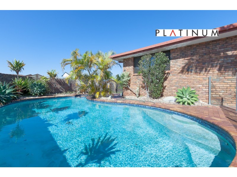 2 Razorbill Street, Burleigh Waters QLD 4220